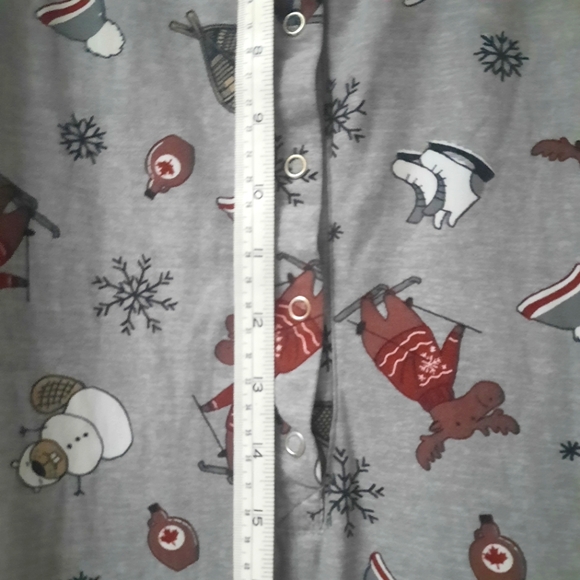 Gray OnePiece Pajama Maple Syrup Moose Beaver Skates Snowshoes Snaps Sz XL - Picture 4 of 8
